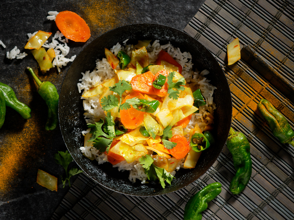 Weißkohl-Wok mit Jasminreis Weißkohl-Wok mit Jasminreis