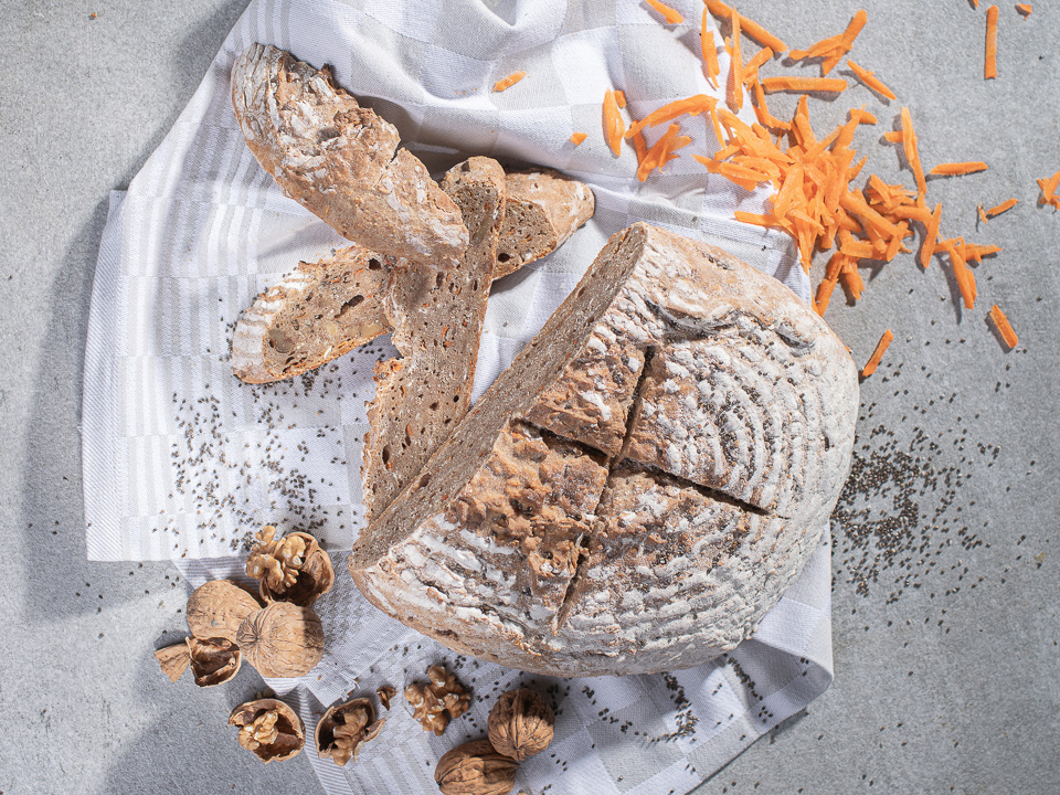 Walnuss-Möhren-Proteinbrot Walnuss-Möhren-Proteinbrot