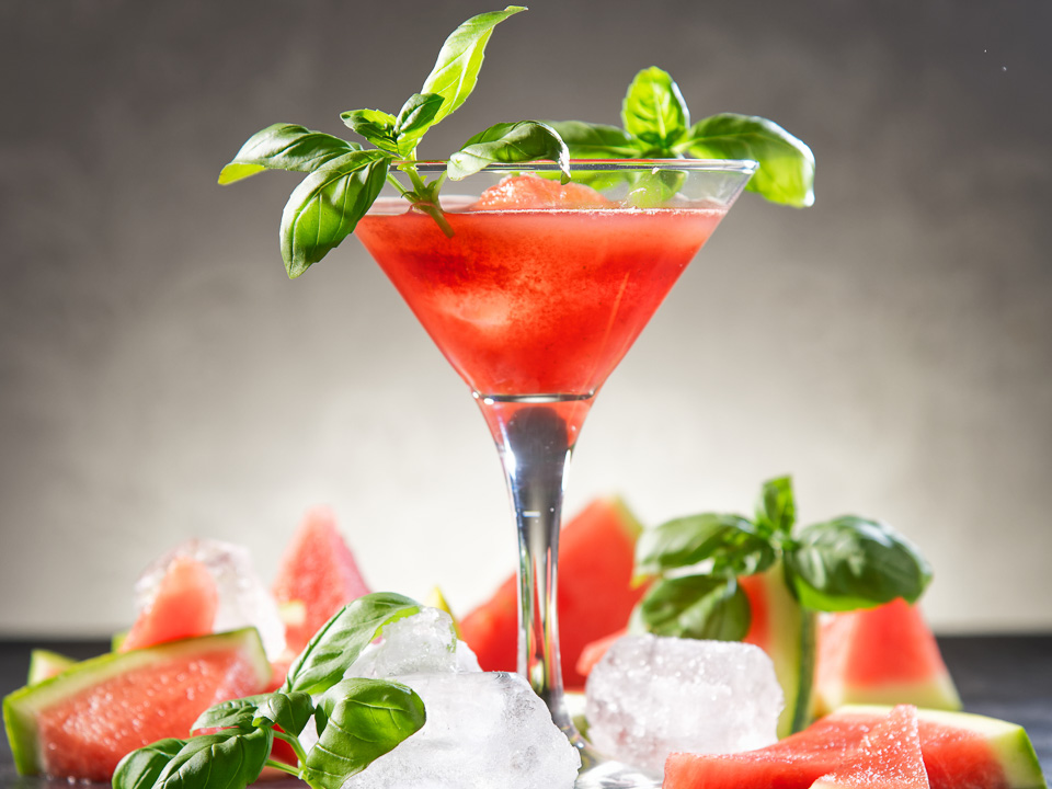 Gin-Cocktail mit Melone Gin-Cocktail mit Melone