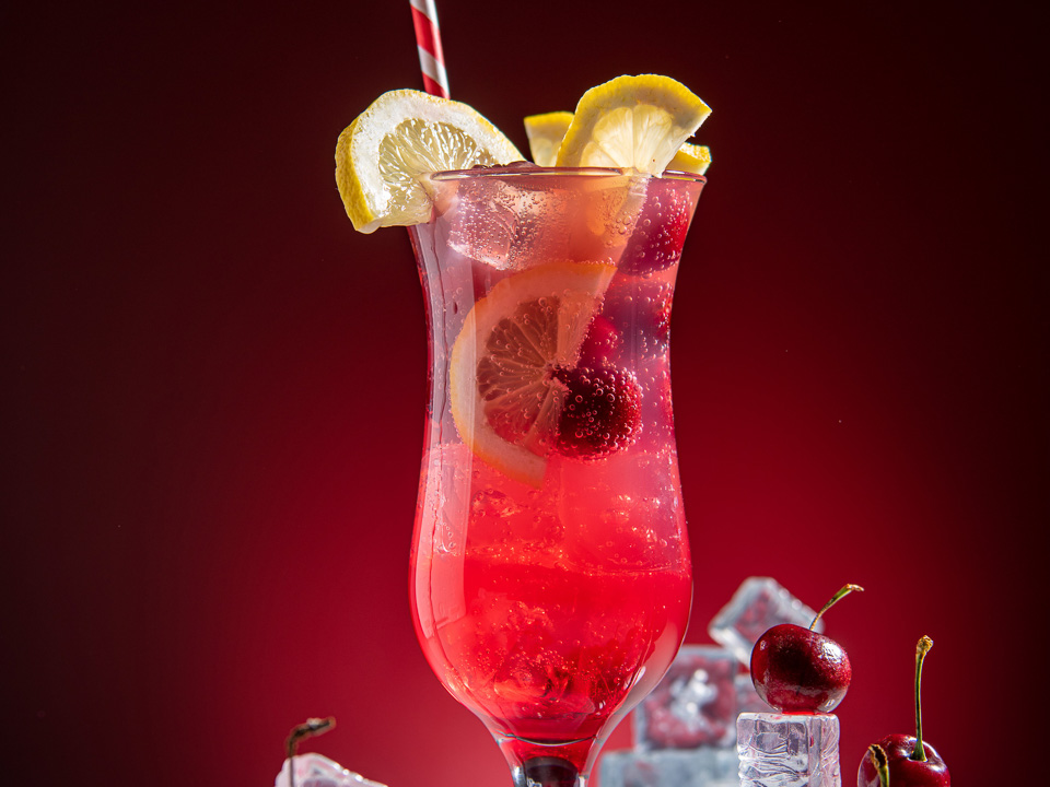 Iso-Kirsch-Cocktail Iso-Kirsch-Cocktail