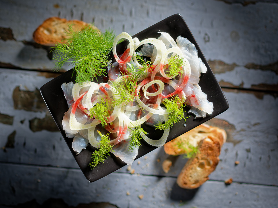 Gehobelter Fenchel auf Zander-Carpaccio Gehobelter Fenchel auf Zander-Carpaccio