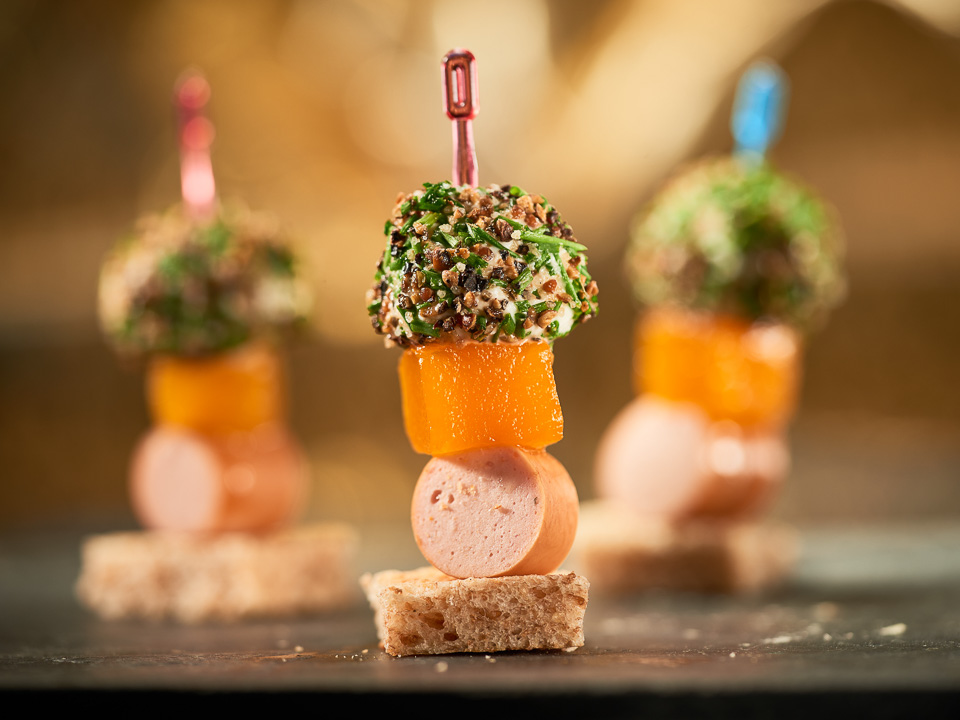 Fingerfood mit Wiener Würstchen Fingerfood mit Wiener Würstchen