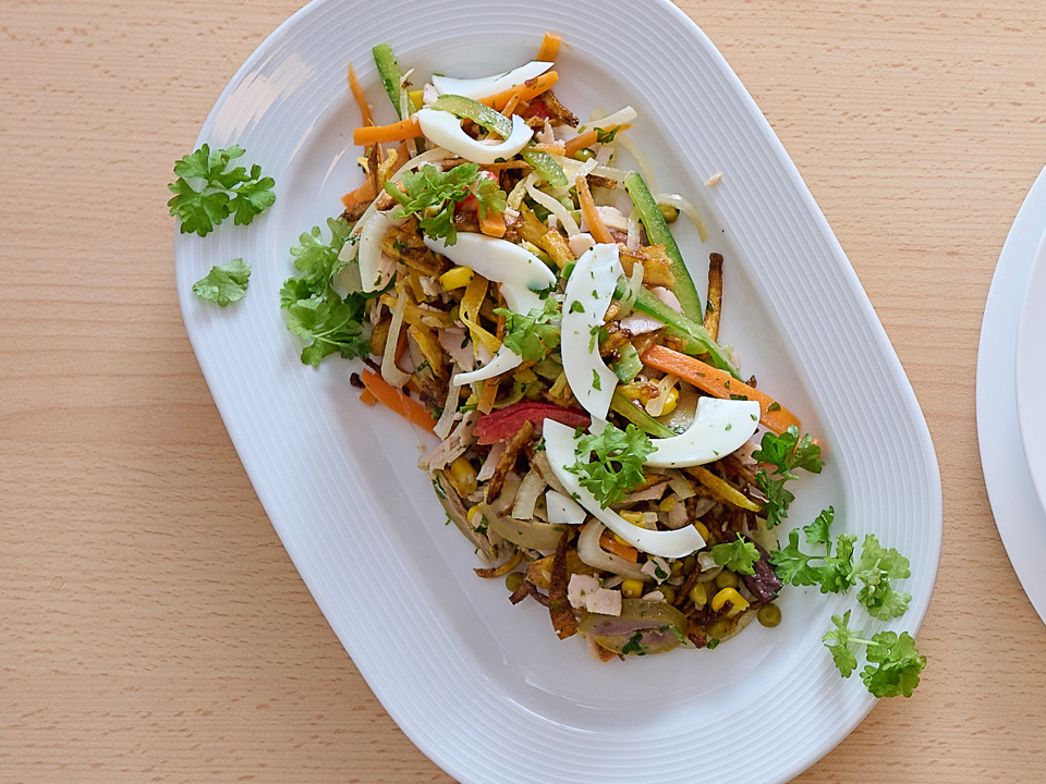 Salpicao de Frango (Brasilianischer Geflügelsalat) Salpicao de Frango (Brasilianischer Geflügelsalat)
