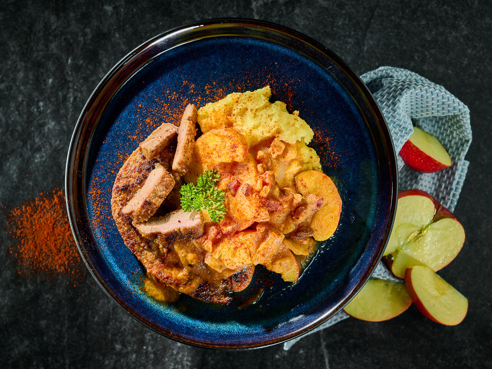 Kalbsleber mit Apfelsoße Kalbsleber mit Apfelsoße