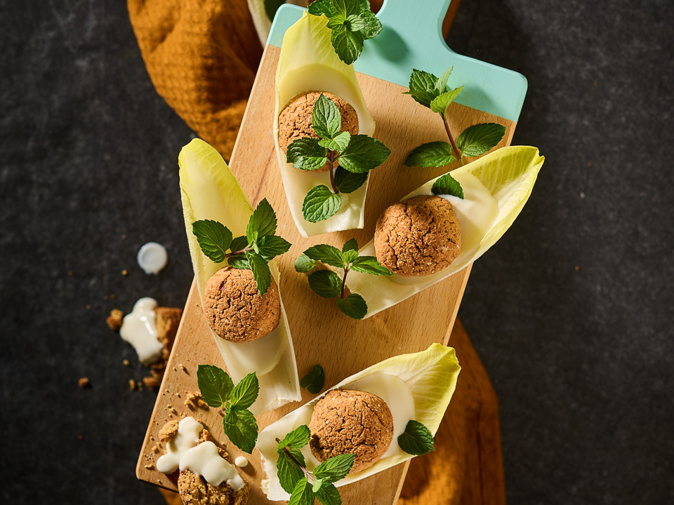Falafel auf Chicorée Falafel auf Chicorée