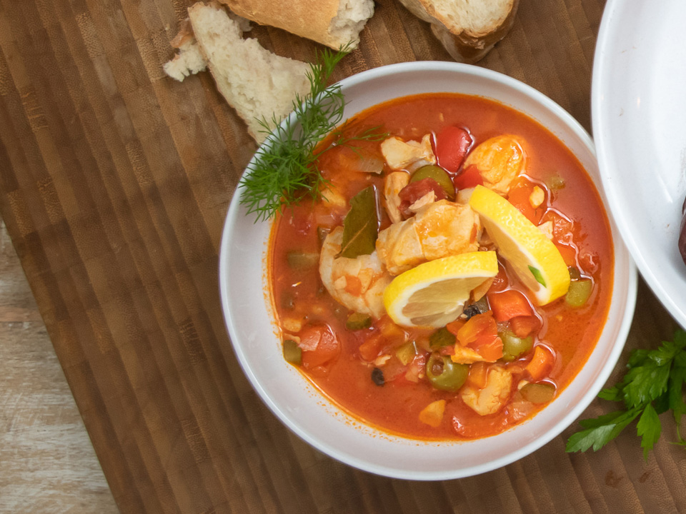 Rybna Soljanka (Ukrainische Fischsuppe) Rybna Soljanka (Ukrainische Fischsuppe)