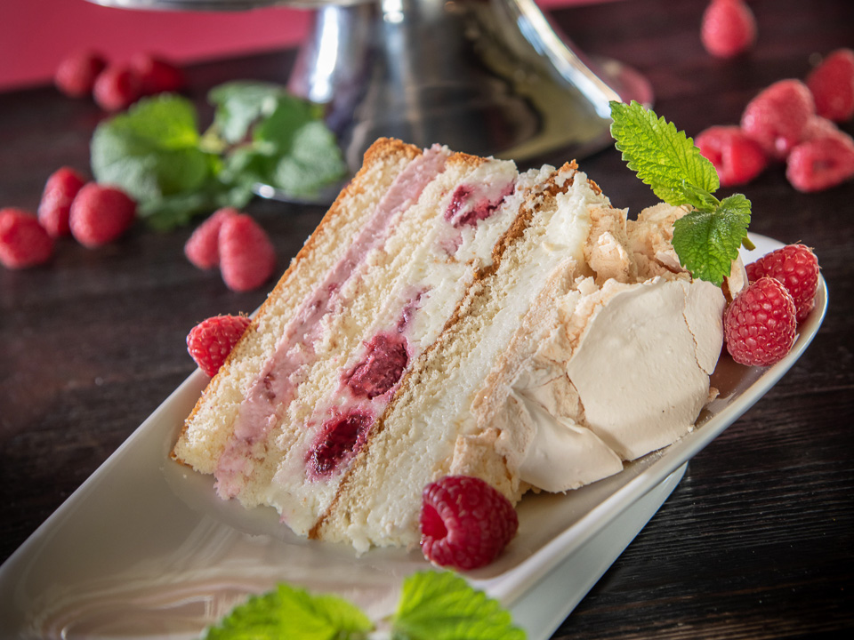 Himbeer-Baiser-Torte