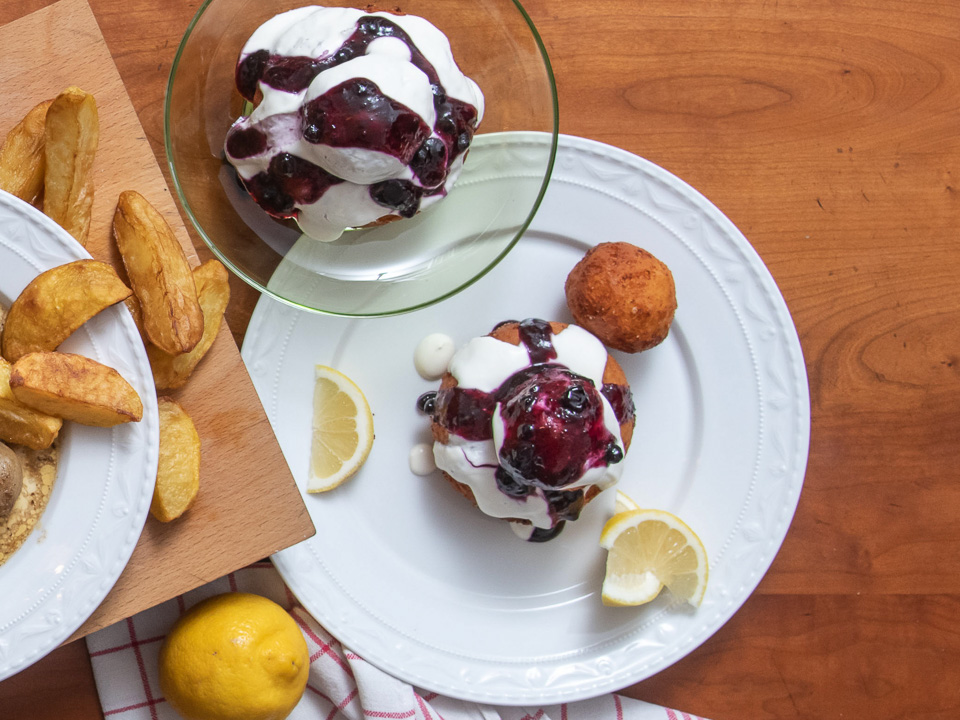 Papanasi (Topfenknödel) Papanasi (Topfenknödel)