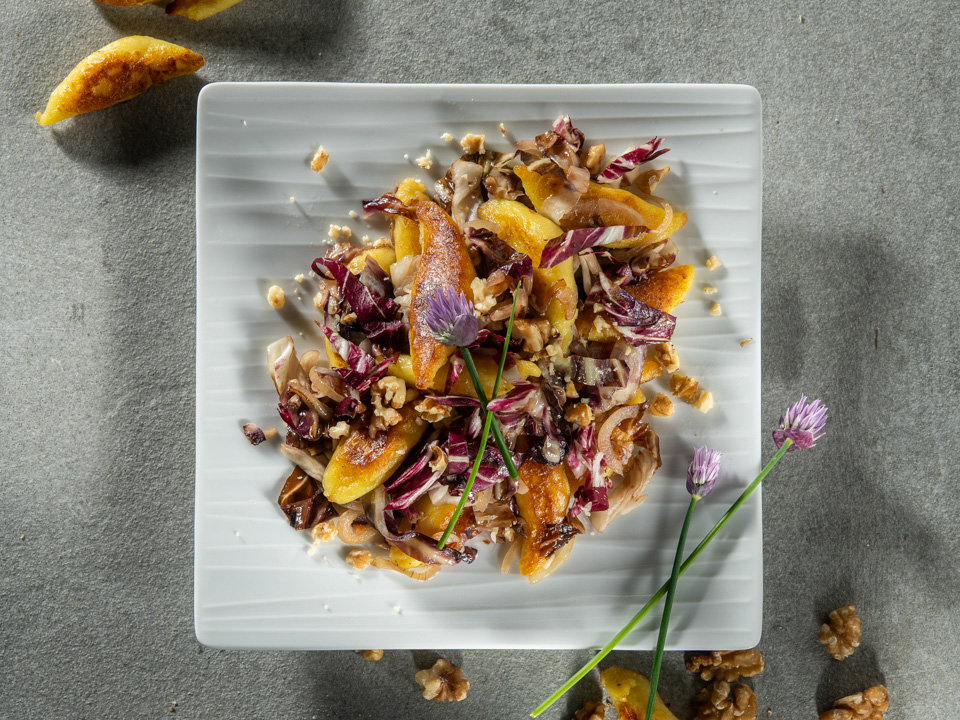 Schupfnudeln mit Radicchio und Walnüssen