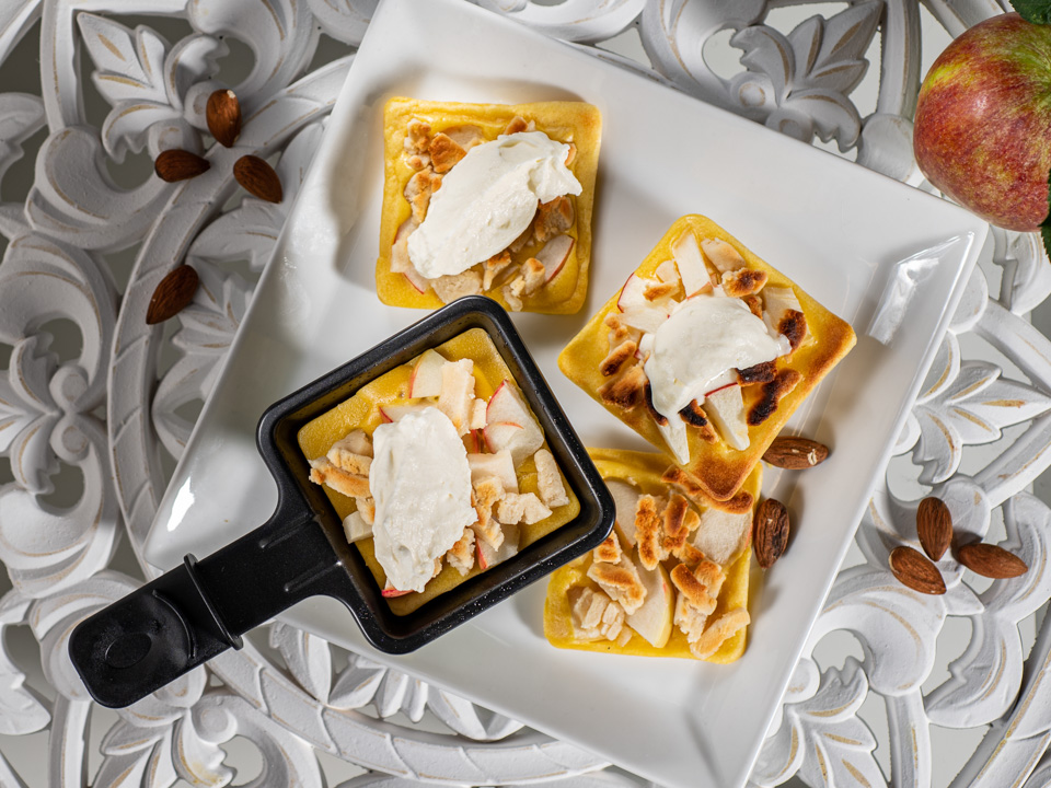 Apfel-Marzipan-Pfannküchlein Apfel-Marzipan-Pfannküchlein