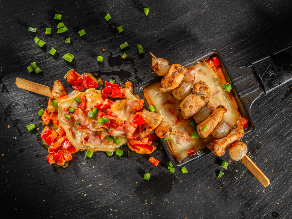 Paprika-Pfännchen mit Hähnchenspieß