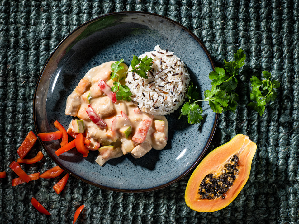 Papaya-Hähnchencurry mit Wildreismischung