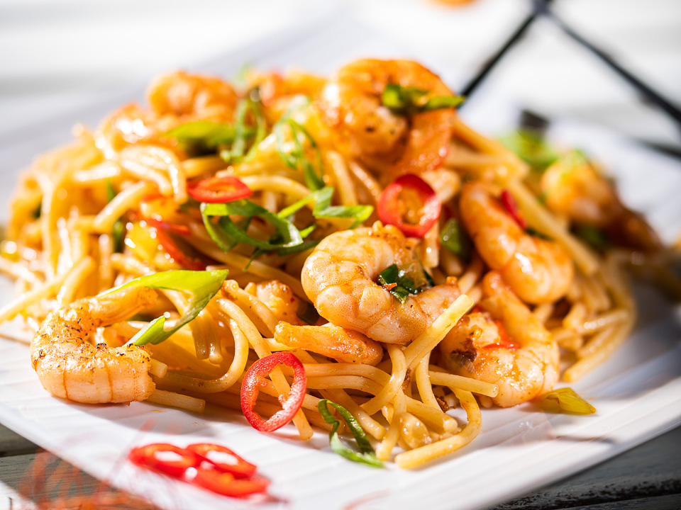 Spaghettisalat mit Garnelen