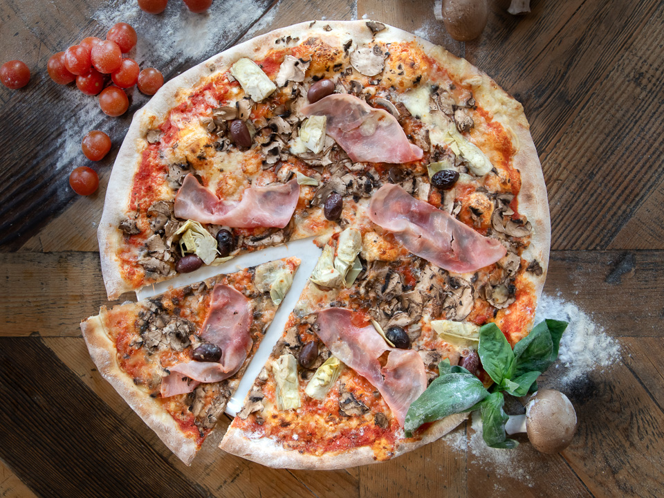 Pizza Capricciosa