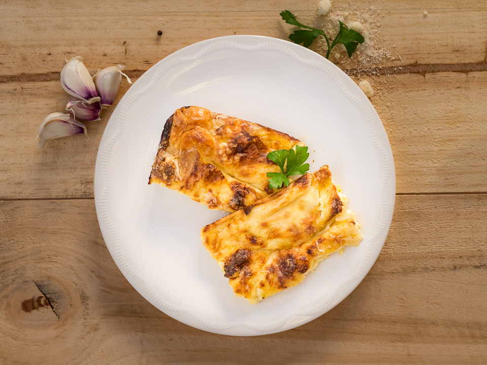 Bučnica (Zucchini-Frischkäse-Strudel)