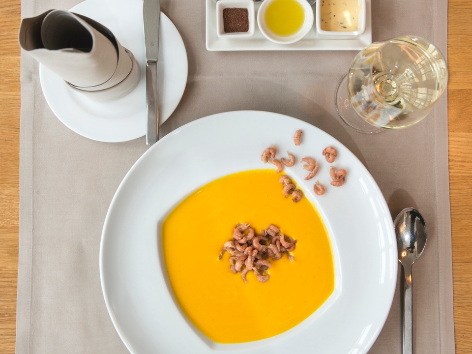 Kürbissuppe mit Krabben