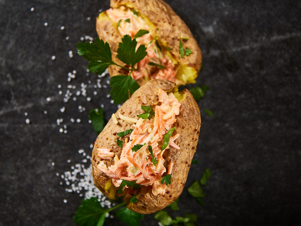 Backkartoffel mit Farmersalat Backkartoffel mit Farmersalat