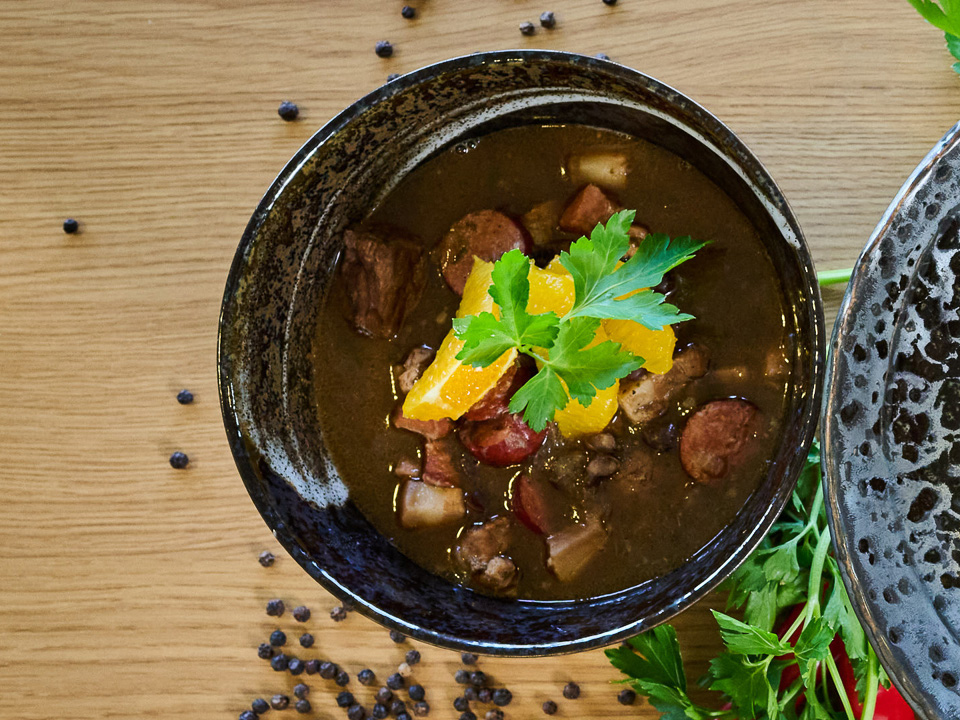 Feijoada (Bohnen-Fleisch-Eintopf)