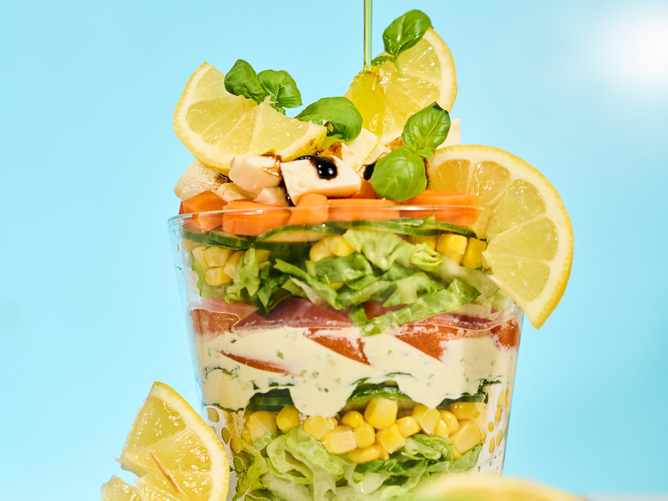 Sommerlicher Schichtsalat
