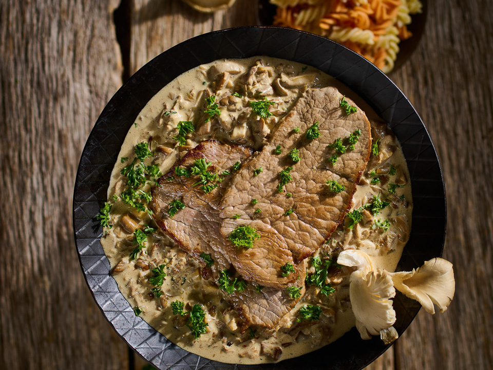 Kalbsschnitzel in Zitronen-Austernpilzsoße