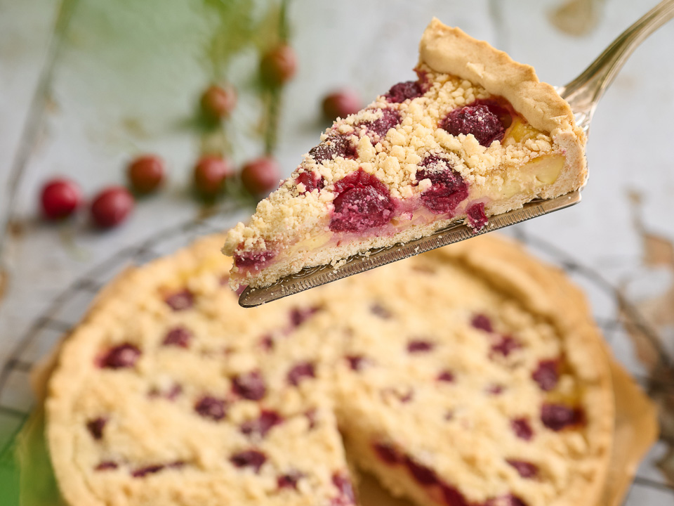 Streuselkuchen mit Kirsch-Pudding-Füllung
