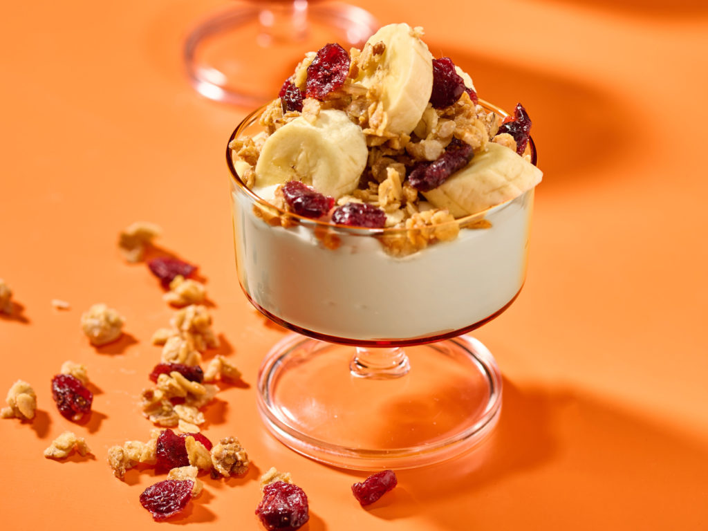 Frühstücksbowl mit Granola