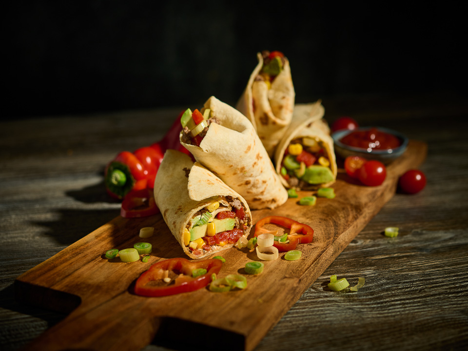 Burrito mit Hack und Avocado