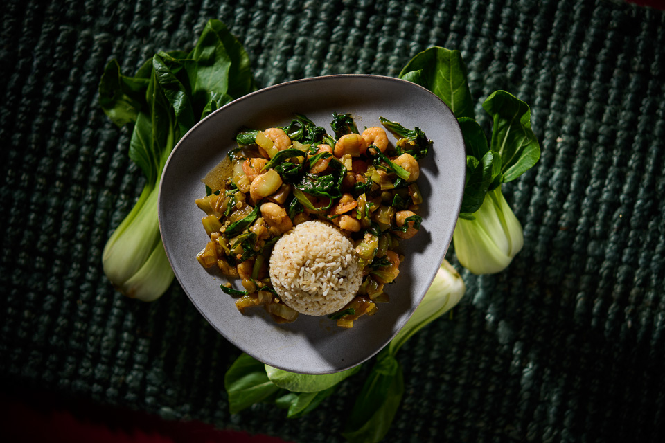 Mini Pak Choi mit Garnelen und Knoblauch