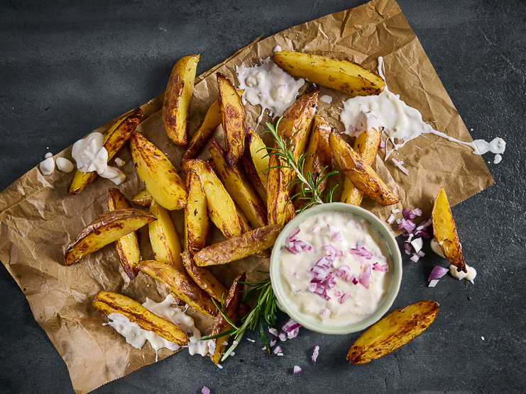 Kartoffelspalten mit Sour Cream