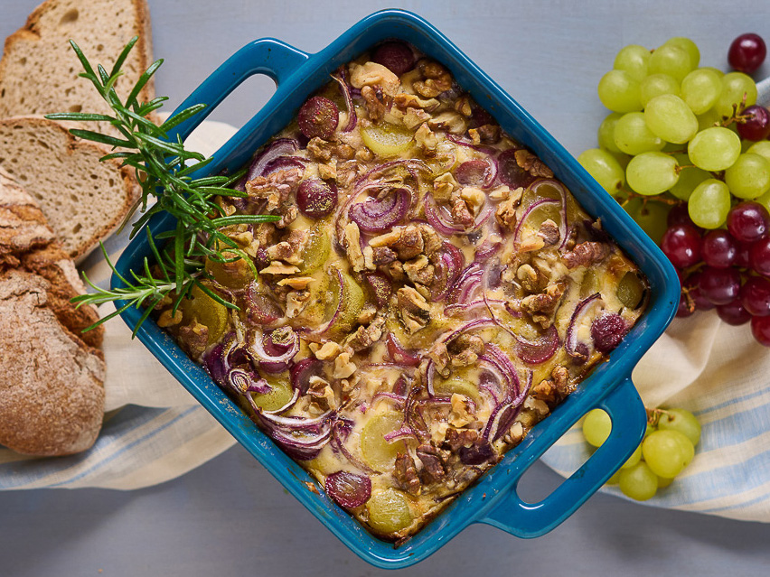 Überbackene Trauben mit Käseschaum